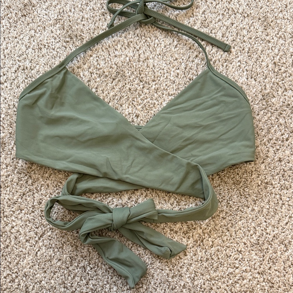 New AE wrap bikini top